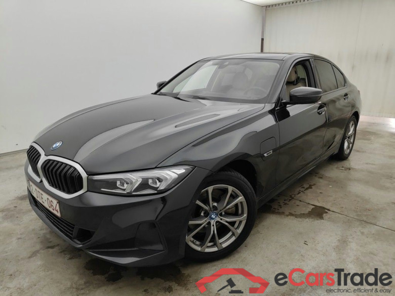 BMW 3 Reeks Berline 320e (150 kW) 4d #1