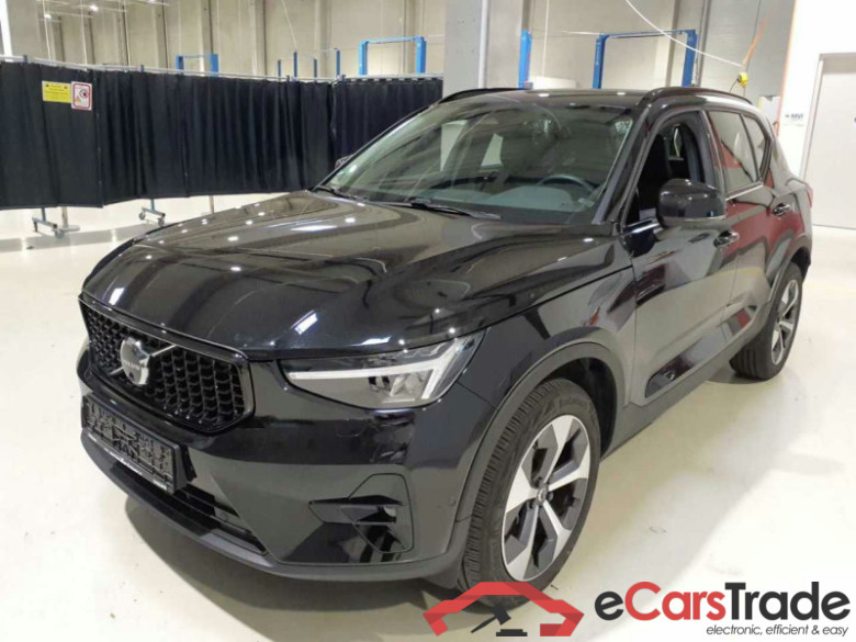 Volvo XC40 (2017->) DE - SUV5 B4 2WD EU6d, Plus Dark, (Facelift) 2022 - 2024 #1