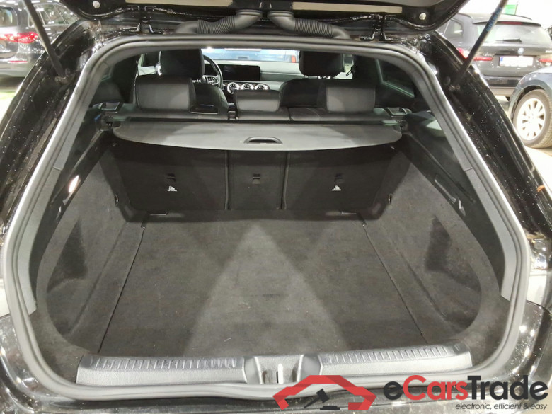MERCEDES-BENZ CLA SHOOTING BRAKE 1.3 CLA 180 BUSINESS SOLUTION #3