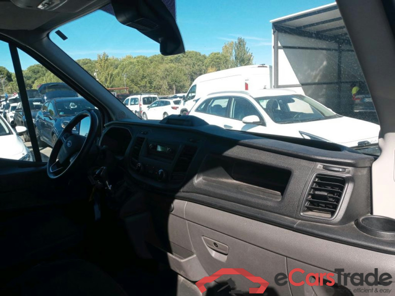 FORD Transit / 2013 / 4P / furgón 350 96kW L2H2 Van Trend FWD MHEV #3