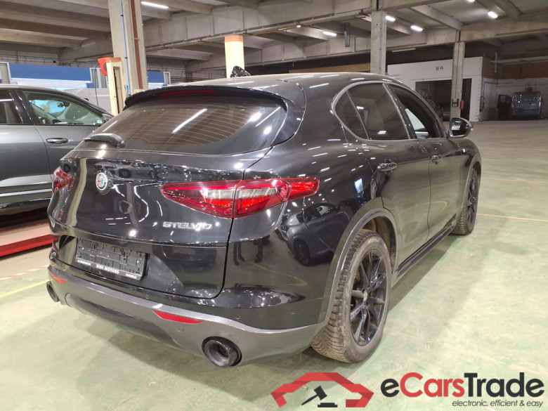 ALFA ROMEO STELVIO 2.2 D TURBO 160 TI AUTO #4