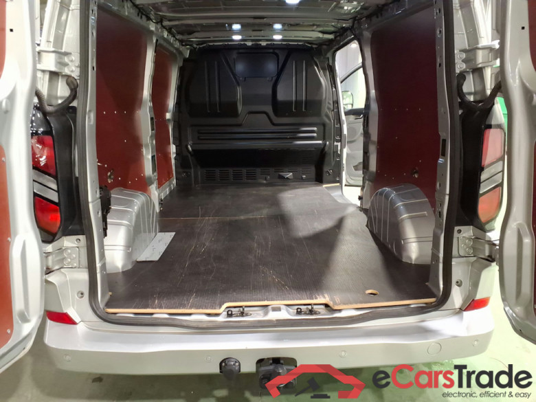 FORD TRANSIT CUSTOM 2.0TD 170PS LIMITED FWD 320 LWB AUTO #3