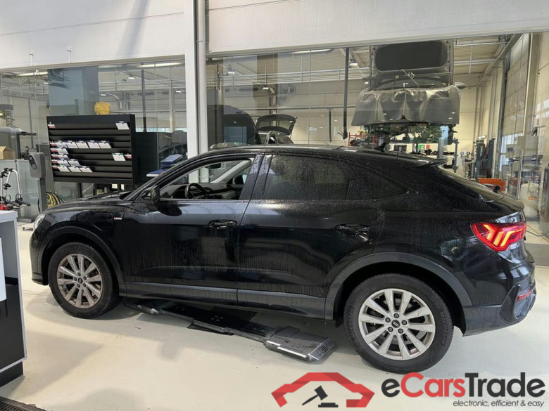 AUDI Q3 Sportback PHEV 45 TFSIe S line S tronic (180 kW) #1