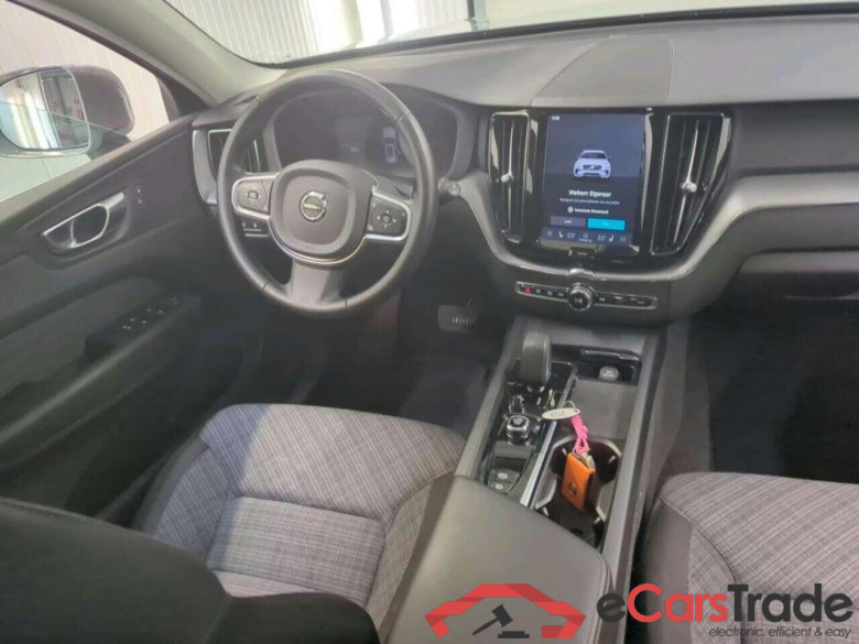VOLVO XC60 2.0 T6 AWD Ess Edt B #3