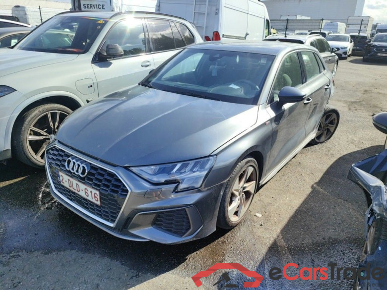 Audi A3 Sportback 1.0 30 TFSi 81kW S line 5d !! damaged car !! #1