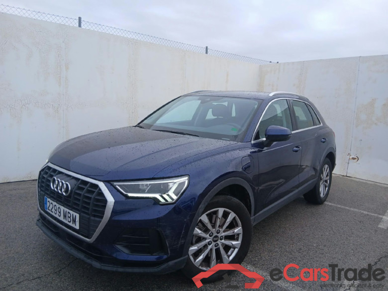 AUDI Q3 / 2018 / 5P / todoterreno 45 TFSI e 180kW S tronic Advanced