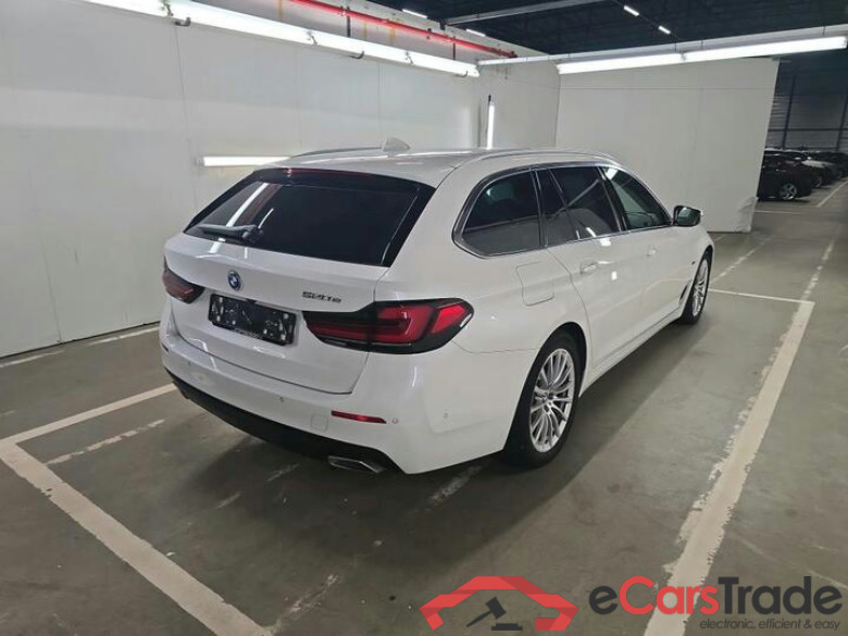 BMW 5 Reeks Touring 5 Reeks Touring 520e 150kW (PHEV) 150kW/204pk  5D/P Auto-8 #4