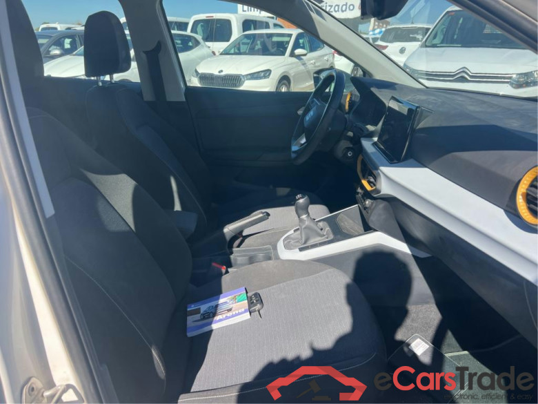 SEAT Arona / 2021 / 5P / todoterreno 1.0 TSI 81kW (110CV) Style XL(SP) #6