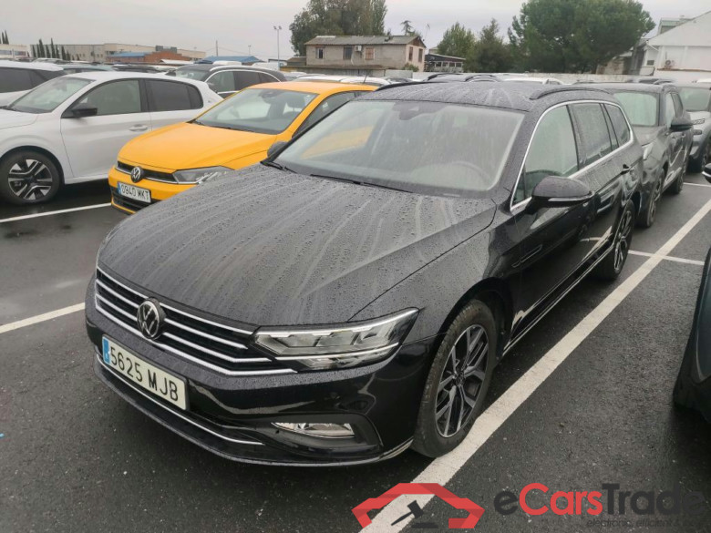 VOLKSWAGEN Passat / 2019 / 5P / familiar Variant Executive 2.0 TDI 110kW DSG