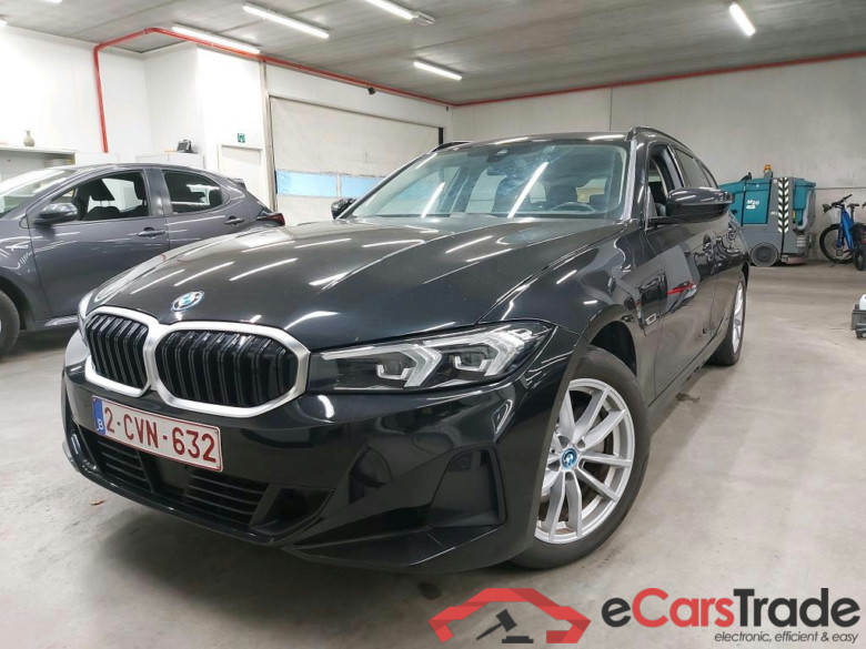 BMW - BMW 3 TOURING 320e 204PK With Vernasca Heated Electric Sport Seats & Active Cruise & Driving Assistant Pack & Parking Assistant Pack  * HYBRID * #1