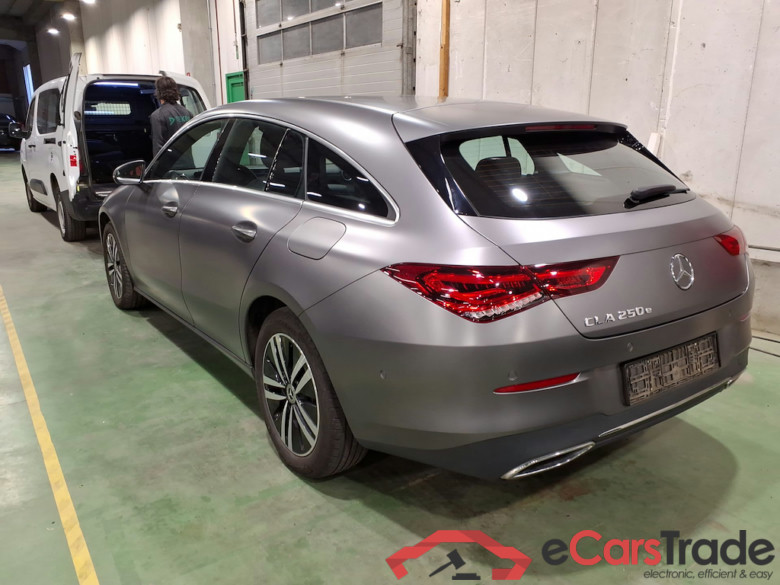 MERCEDES-BENZ CLA 1.3 CLA 250 E BUSINESS SOLUTION DCT #2