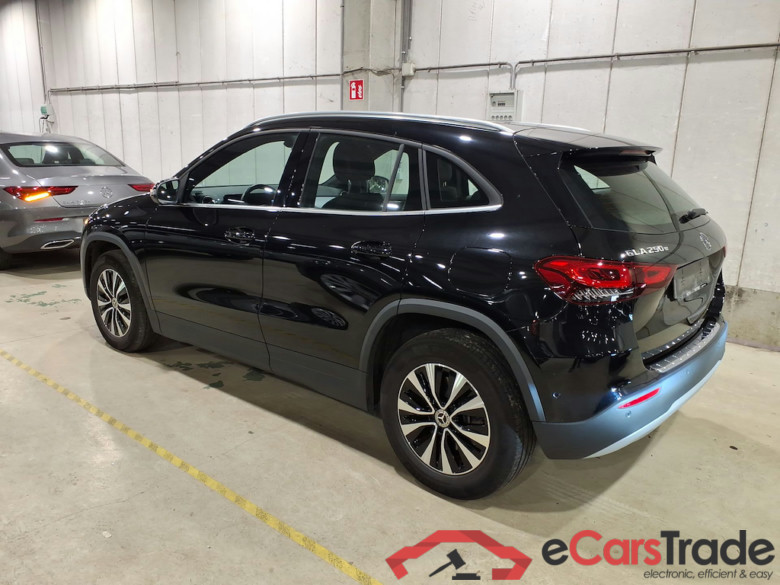 MERCEDES-BENZ GLA 1.3 GLA 250 E DCT BUSINESS SOLUTION #2