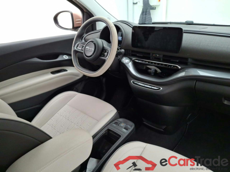 FIAT 500E LA PRIMA 42 KWH #3