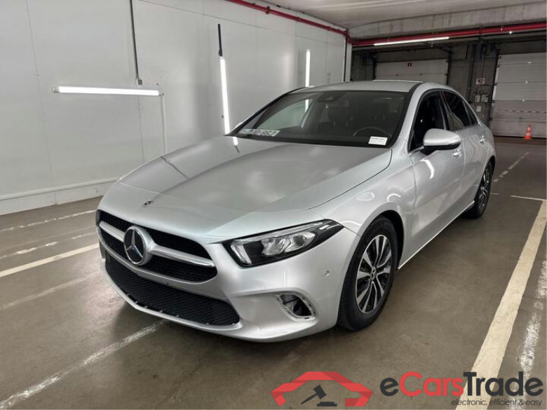 Mercedes A-Klasse Limousine A-Klasse Limousine A 180 Business Line 100kW/136pk  4D/P Auto-7 #1