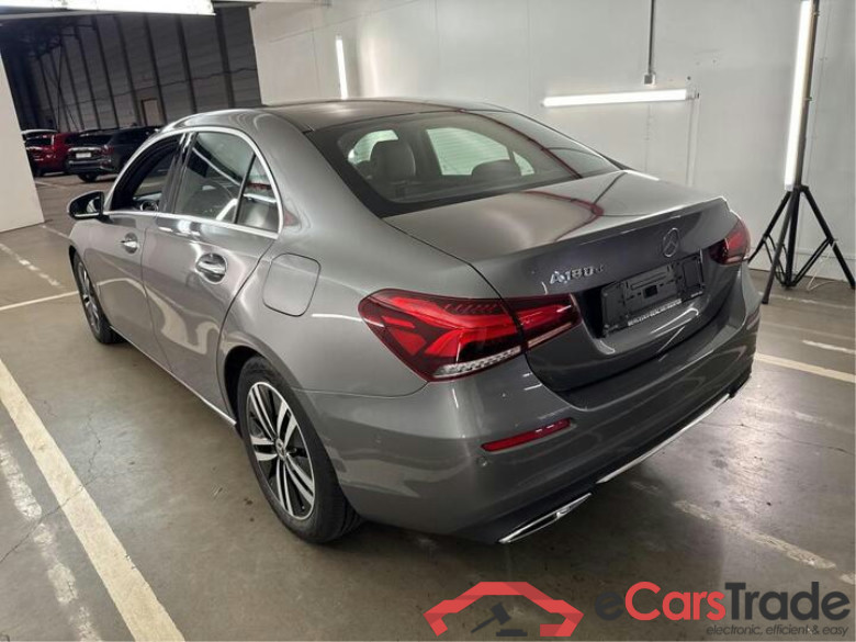 Mercedes A-Klasse Limousine Classe A Limousine A 180 d Luxury Line 85kW/116pk  4D/P Auto-8 #3