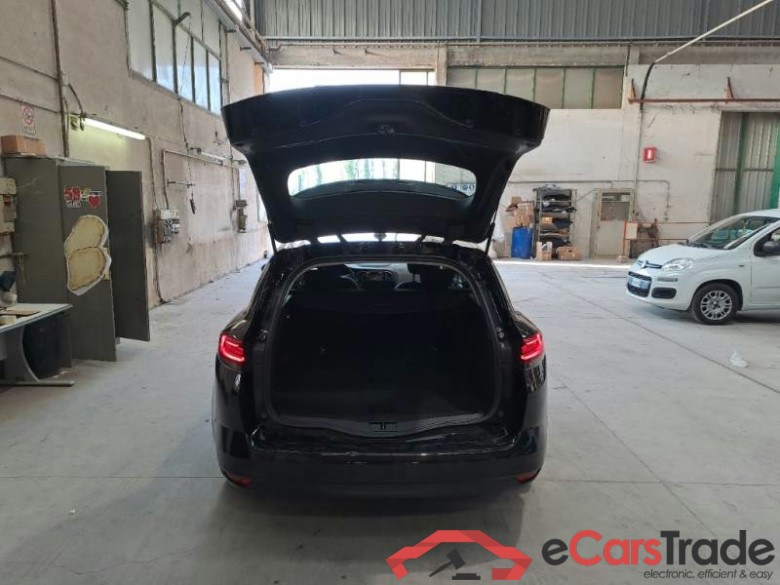 RENAULT MÉGANE SPORTER / 2020 / 5P / STATION WAGON 1.5 DCI 85KW BLUE EQUILIBRE EDC #5