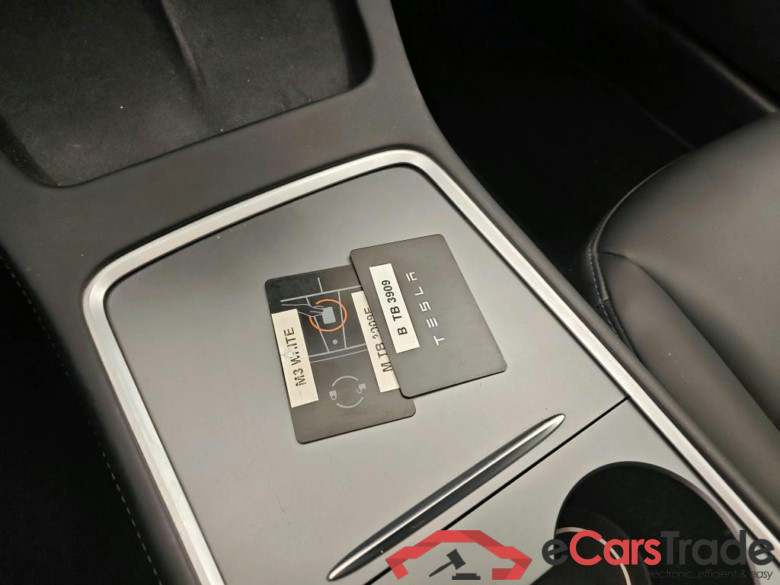 Tesla Model 3 Long Range Dual Motor AWD 4d #4