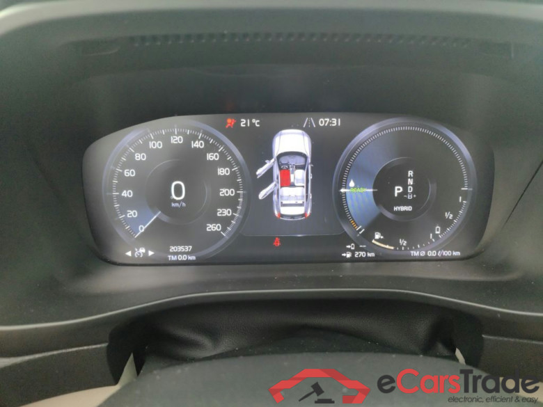 VOLVO XC40 1.5 T5 180 Recharge Inscription DCT 5d #6