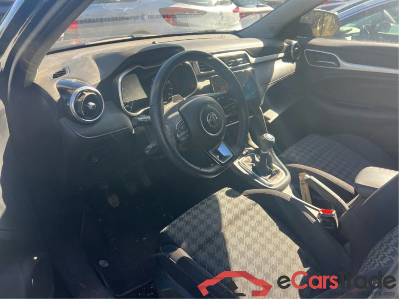 MG ZS / 2021 / 5P / todoterreno 1.5 Comfort #3