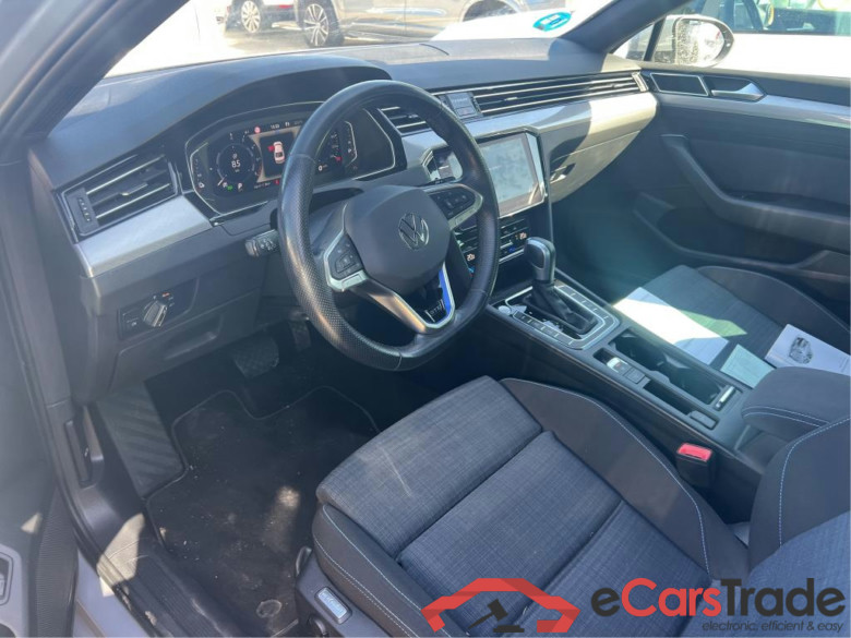 VOLKSWAGEN Passat / 2019 / 4P / sedán GTE 1.4 TSI e-Power 115kW + 85kW DSG #3