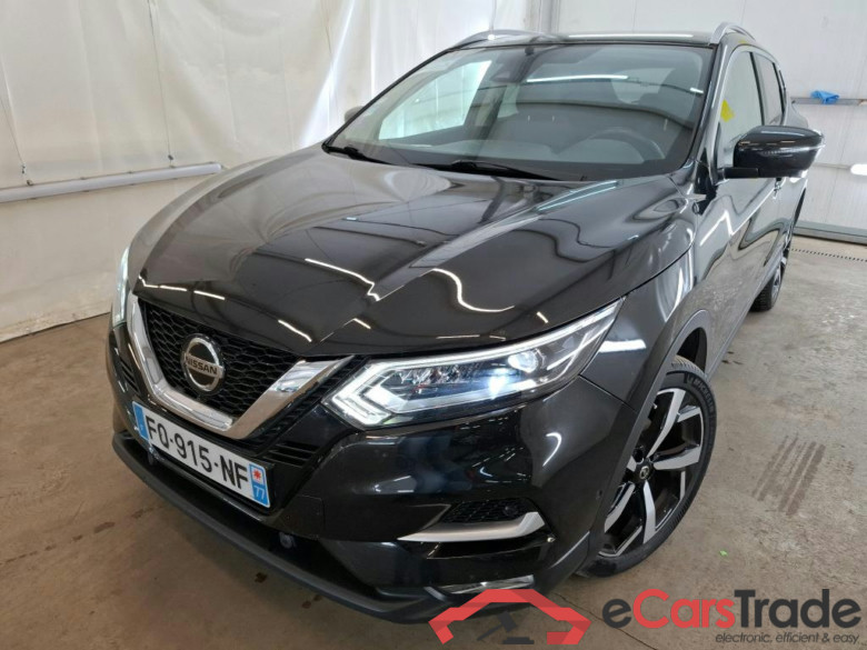 NISSAN Qashqai / 2017 / 5P / Crossover 1.3 DIG-T 160 DCT Tekna #1