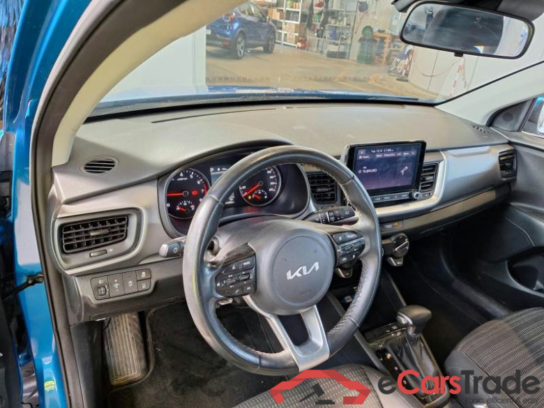 KIA STONIC / 2017 / 5P / SUV 1.0 T-GDI 88KW MHEV STYLE DCT #3