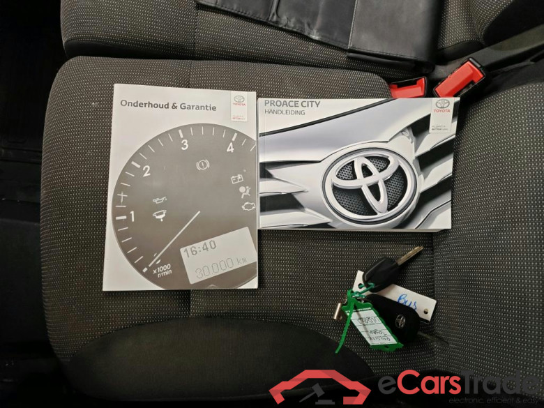 Toyota Proace City 1.5 D-4D 100pk Cool Comfort 4d #4
