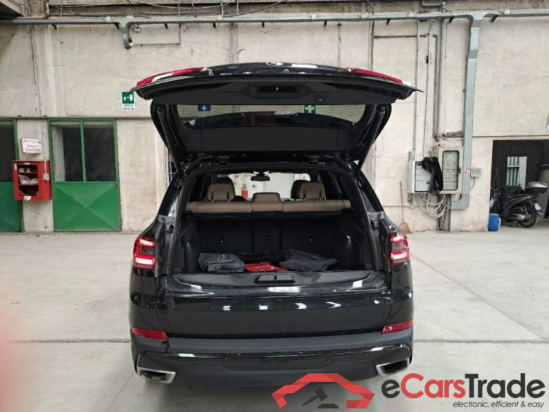 BMW X5 / 2018 / 5P / SUV XDRIVE 30D MH48V BUSINESS AUTOM. #4