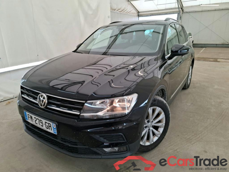 VOLKSWAGEN Tiguan / 2016 / 5P / SUV 2.0 TDI 150 DSG7 Confortline Business #1