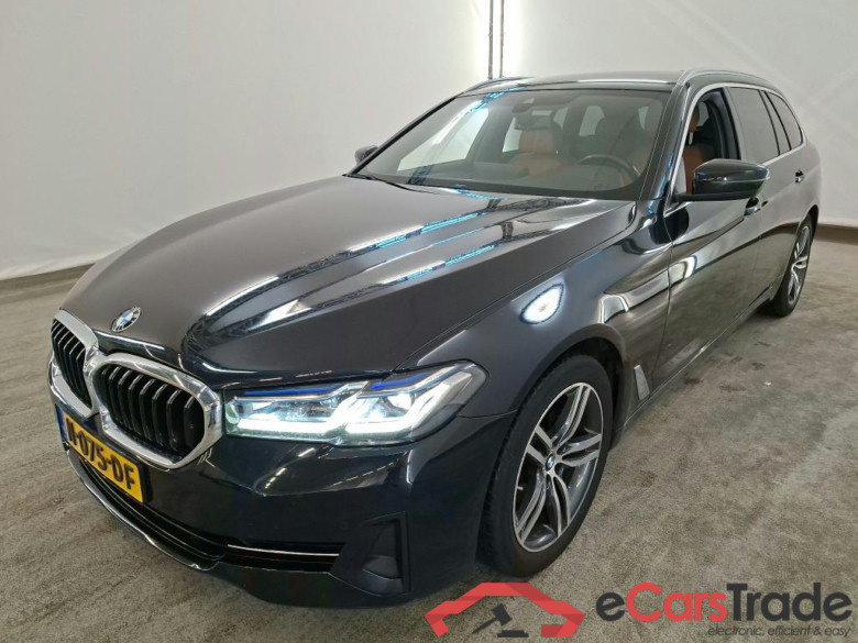 BMW 5 Serie Touring 520iA High Executive 5d + BMW Laserlight, BMW Edition Plus Pack #1