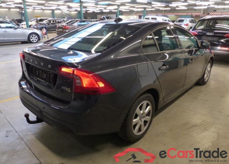 VOLVO S60 1.6 D DRIVE KINETIC START/STOP Navi Klima PCC... #2